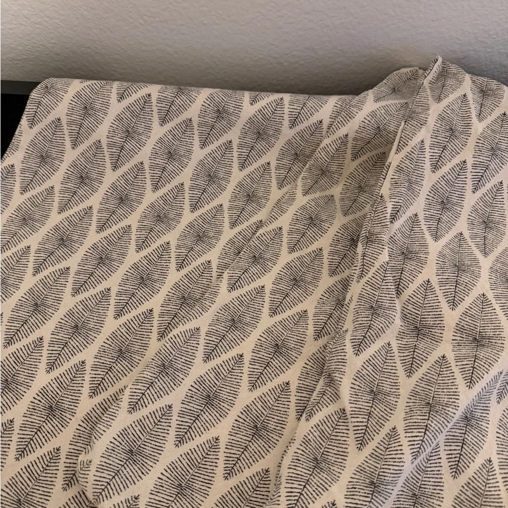 H&M Leaf Patterned Throw Pillow Cover - Set of 4